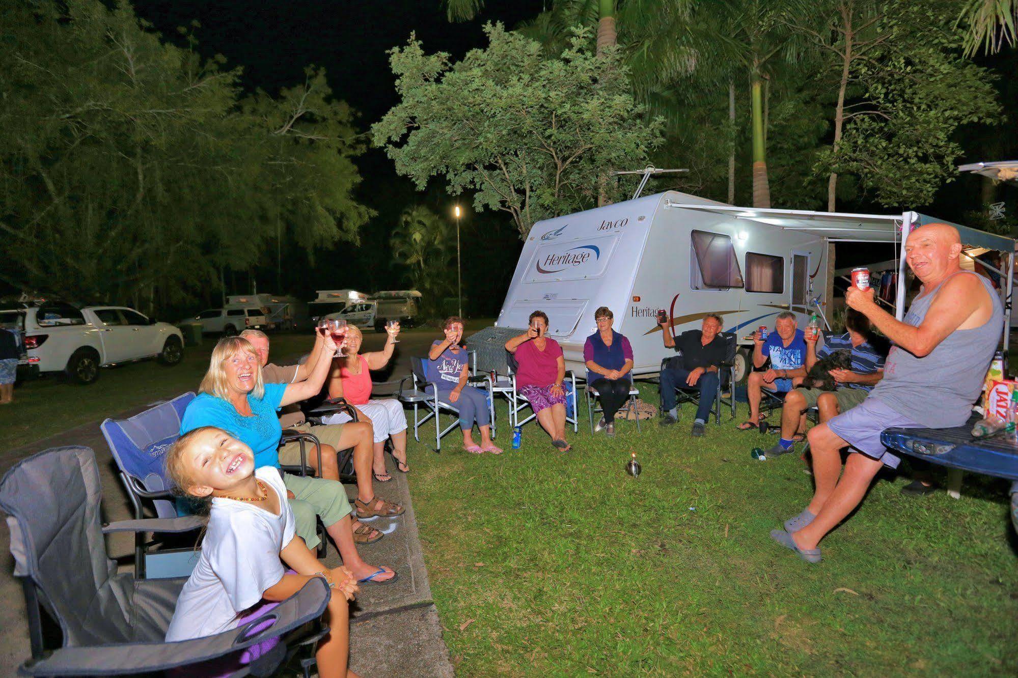 Big4 Whitsundays Tropical Eco Resort Airlie Beach Exteriör bild